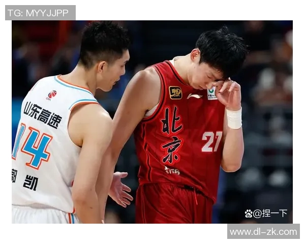 2013年CBA青岛队与北京队激战回顾精彩瞬间与赛场亮点分析 2013年CBA青岛队与北京队激战回顾精彩瞬间与赛场亮点分析
