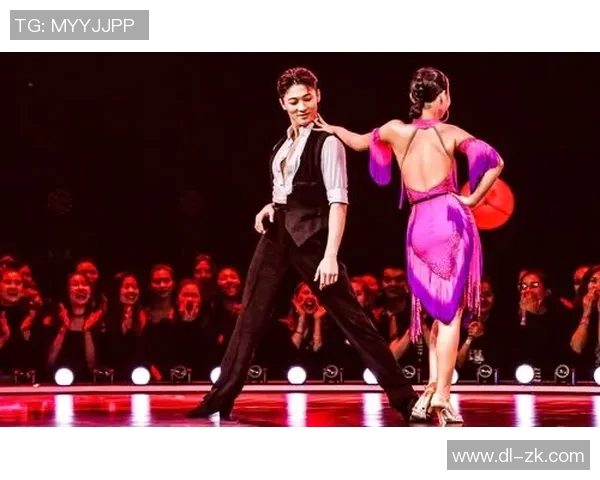 火花与风暴的巅峰对决现场直播精彩瞬间全记录